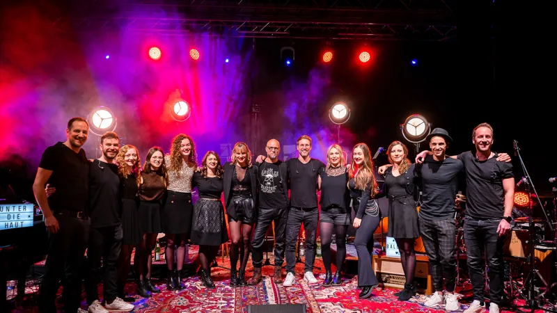 Die Band Acoustic Vibration auf der Bühne